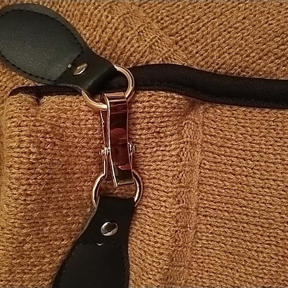 Apt 9 - Picture 2 of 5